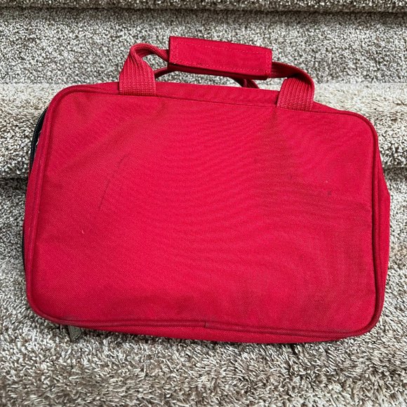 Ricardo Beverly Hills Santa Cruz Red Accessories Bag. - Picture 2 of 10